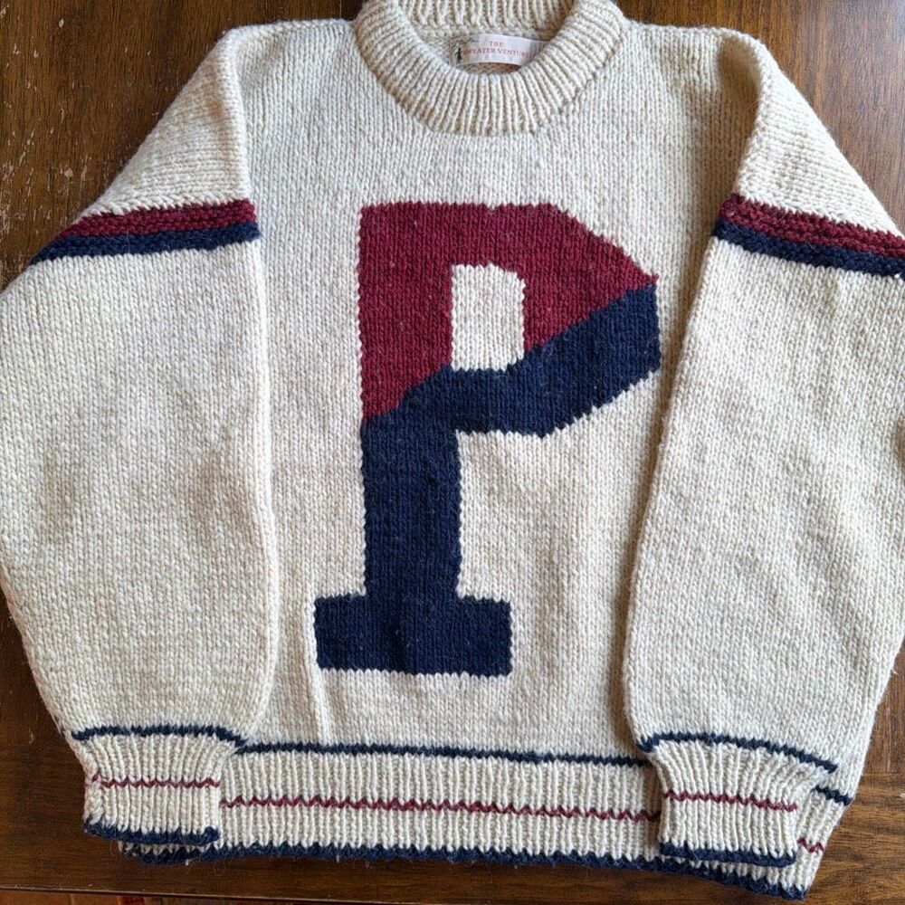 Vintage Wool Penn Quakers University of Pennsylvania Hand knit Sweater Med Lg